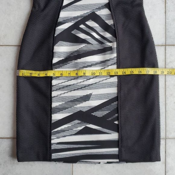 Tahari Dress - Picture 6 of 13